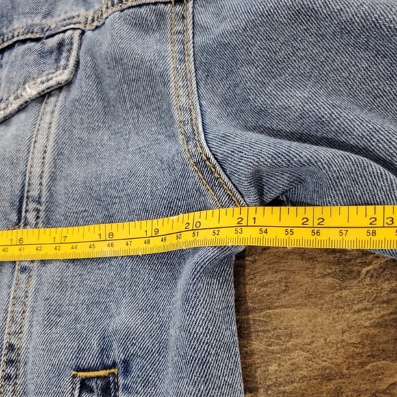 Stradivarius Distressed Jean Jacket Large - Picture 3 of 5